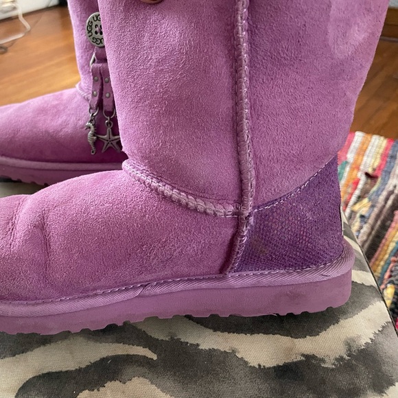 Lavendar UGG Boots adult size 5 - Picture 11 of 16